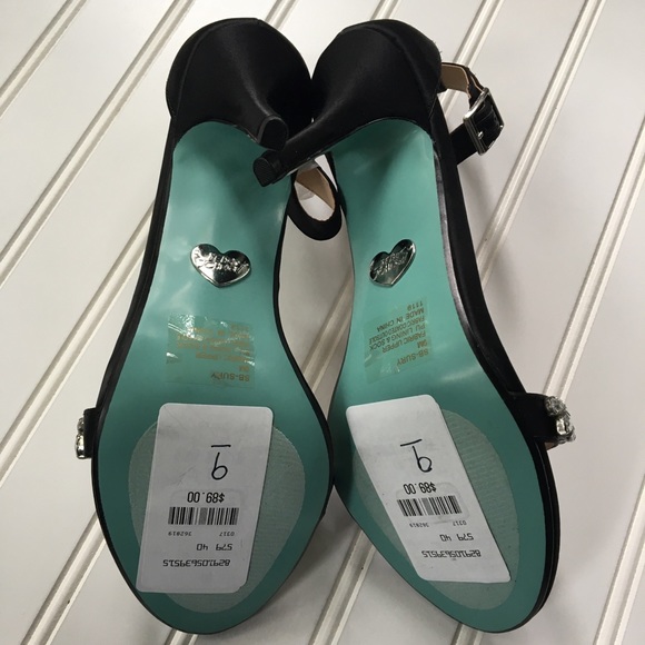 Betsy Johnson black fabric shoe SIZE 9 - Picture 3 of 8